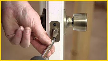 Metro Locksmith Services St Louis, MO 314-800-0793 Metro Locksmith Services St Louis, MO 314-800-0793 - 14-install-new-lock